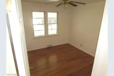 20732 Applegate Road, Maple Heights, OH 44137 - Photo 26