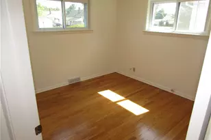 20732 Applegate Rd, Maple Heights, OH 44137 - Photo 28
