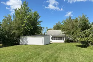20732 Applegate Rd, Maple Heights, OH 44137 - Photo 8