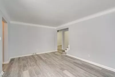 9809 Way Avenue, Loveland, OH 44105 - Photo 6