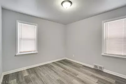 9809 Way Avenue, Loveland, OH 44105 - Photo 14