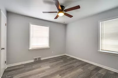 9809 Way Avenue, Loveland, OH 44105 - Photo 12