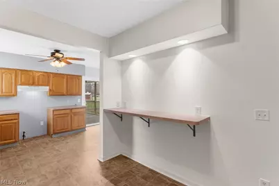 3267 Bell Wick Road, Hubbard, OH 44425 - Photo 8