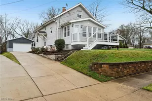 2230 Cooledge Ave, Akron, OH 44305 - Photo 2