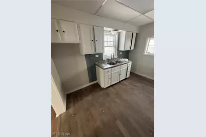 10428 Park Heights Road, Loveland, OH 44104 - Photo 6