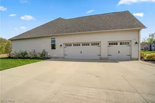 2848 Galway Dr, Brunswick Hills, OH 44212 - Photo 42