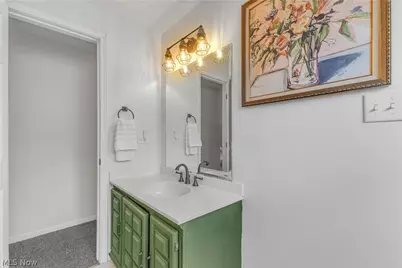 6048 Rosebelle Avenue, North Ridgeville, OH 44039 - Photo 18