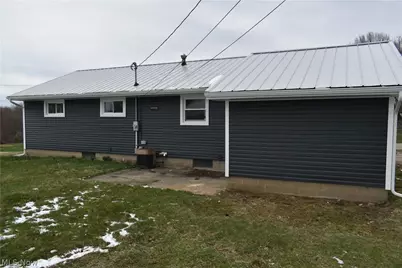 1213 Sleepy Hollow Drive, Coshocton, OH 43812 - Photo 4