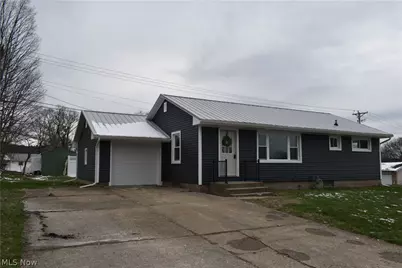 1213 Sleepy Hollow Drive, Coshocton, OH 43812 - Photo 2