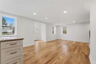 13829 Carlton St, Burton, OH 44021 - Photo 14