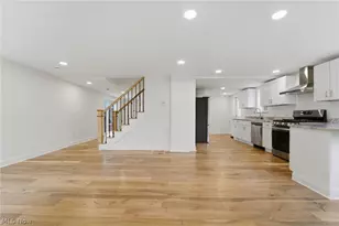 13829 Carlton St, Burton, OH 44021 - Photo 10