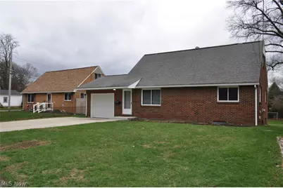 539 Royer Avenue NW, North Canton, OH 44720 - Photo 2