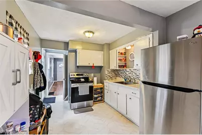 870 E Archwood Avenue, Akron, OH 44306 - Photo 10