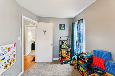 870 E Archwood Avenue, Akron, OH 44306 - Photo 16