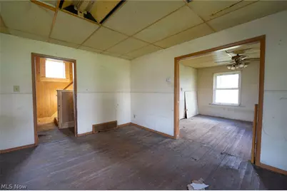 318 11th Street, Elyria, OH 44035 - Photo 8