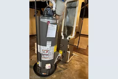 805 Johnny K, Hubbard, OH 44425 - Photo 14