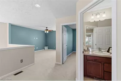 3998 Gardiner Run, Akron, OH 44321 - Photo 12