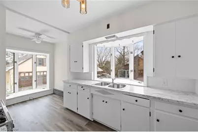 2010 E 226th Street, Euclid, OH 44117 - Photo 10