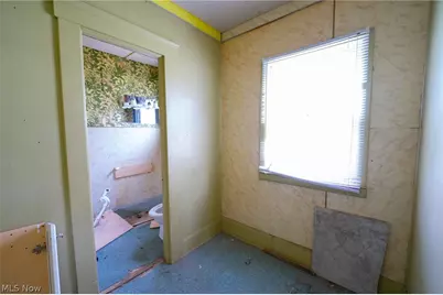 148 Oak Street, Elyria, OH 44035 - Photo 22