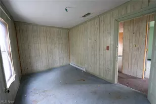 148 Oak St, Elyria, OH 44035 - Photo 28