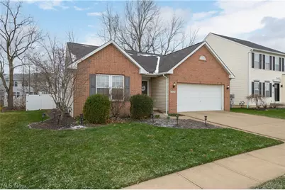 4518 Santina Way, Lorain, OH 44053 - Photo 2