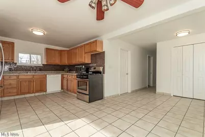 504 7th Street, Fairport Harbor, OH 44077 - Photo 16