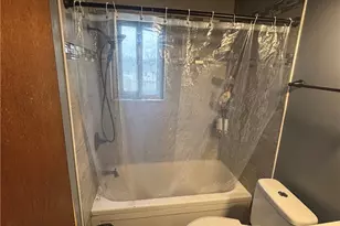 4668 Country Ln, Warrensville Heights, OH 44128 - Photo 14