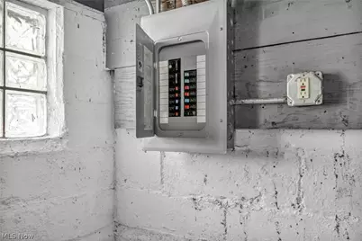 12805 Parkhill Avenue, Loveland, OH 44120 - Photo 38