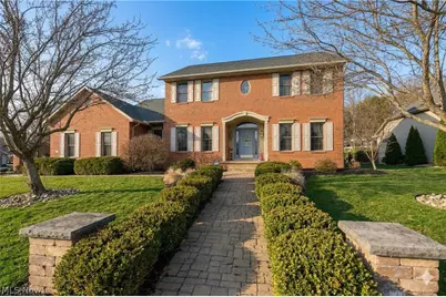 806 Forrest Ridge Drive, Dover, OH 44622 - Photo 2