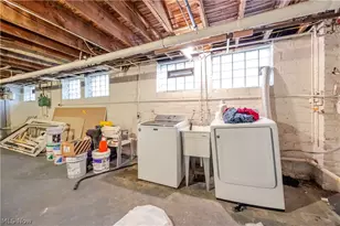 3152 E Derbyshire Rd, Cleveland Heights, OH 44118 - Photo 20