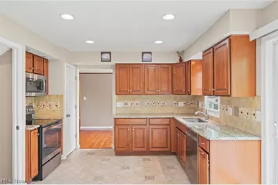 13257 Whitney Road, Strongsville, OH 44136 - Photo 8