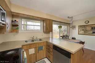 1165 Hampton Rd, Kent, OH 44240 - Photo 8