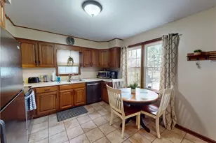 1405 35th St NW, Canton, OH 44709 - Photo 4