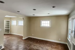 3599 Grosvenor Rd, Cleveland Heights, OH 44118 - Photo 4