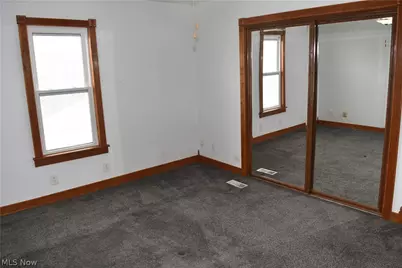 196 Maple Avenue, St Clairsville, OH 43950 - Photo 18