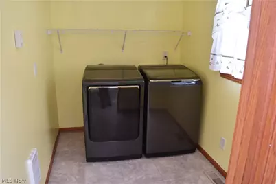 196 Maple Avenue, St Clairsville, OH 43950 - Photo 10