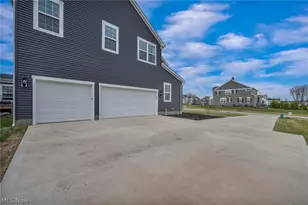 6559 Rosewood Trl, Hudson, OH 44236 - Photo 2