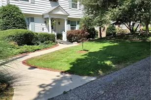 105 Pine Knoll Terrace, St Clairsville, OH 43950 - Photo 2