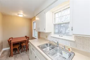 4037 Monticello Blvd, Cleveland Heights, OH 44121 - Photo 18