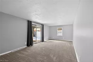 390 Ridgefield Ave, Boardman, OH 44512 - Photo 12