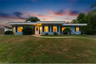 57 Belle Vista Avenue, Hubbard, OH 44425 - Photo 1