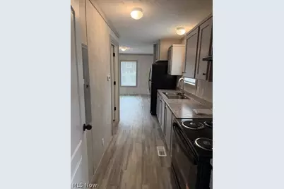 62 Hyland Drive, Akron, OH 44312 - Photo 4