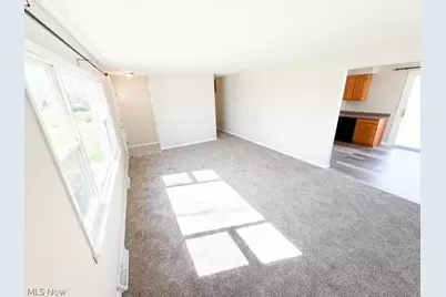 7621 Miami Road, Mentor on the Lake, OH 44060 - Photo 2