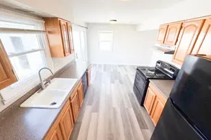 7621 Miami Rd, Mentor on the Lake, OH 44060 - Photo 4