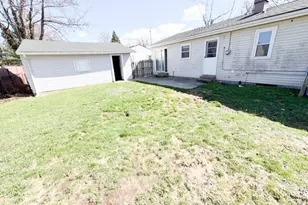 7621 Miami Rd, Mentor on the Lake, OH 44060 - Photo 18