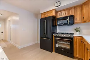 960 Impala Dr, Akron, OH 44319 - Photo 12