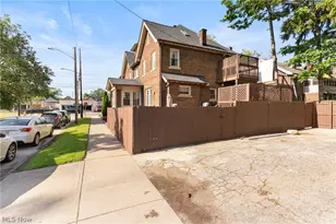 12404 Larchmere Blvd, Loveland, OH 44120 - Photo 2