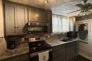 1116 Oak Grove Ave, Steubenville, OH 43952 - Photo 6