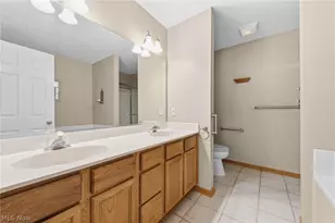 2401 Bunker Ln, Willoughby, OH 44094 - Photo 20