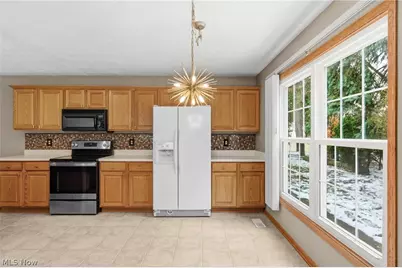 2401 Bunker Lane #A, Willoughby, OH 44094 - Photo 8